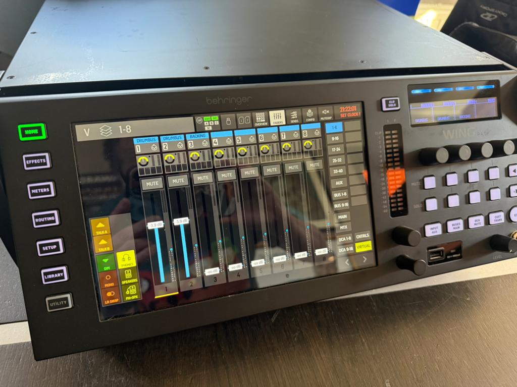 Behringer Wing Rack, Muziek en Instrumenten, Mengpanelen, Zo goed als nieuw, Ophalen of Verzenden