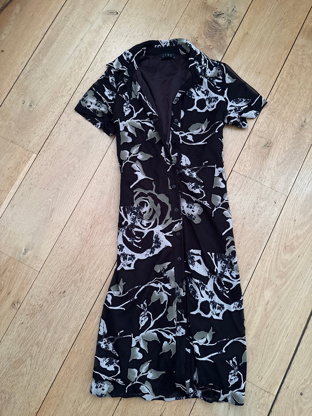 CVRD Zwart Bloemenjurk met Korte Mouwen, Kleding | Dames, Zwart, Ophalen of Verzenden, Zo goed als nieuw, Maat 36 (S)