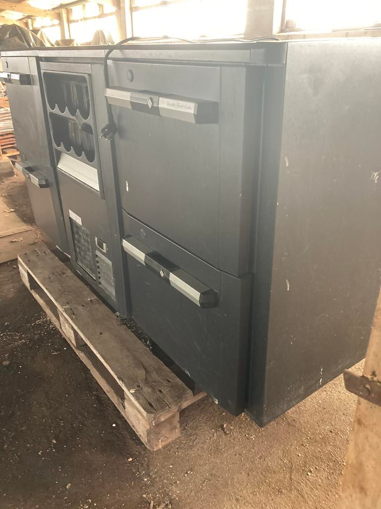 Bar koeling  gamko 170 cm  defect, Ophalen, Zonder vriesvak, 200 liter of meer, 60 cm of meer