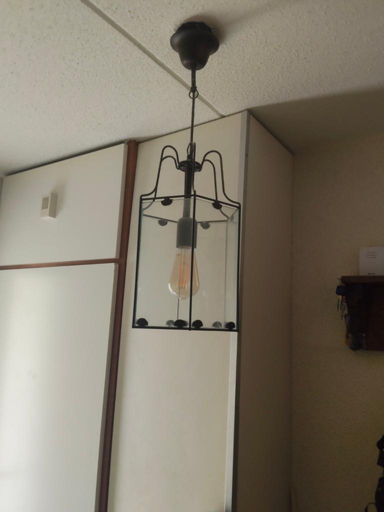 Gratis goed werkende lamp .  Inc lamp, Huis en Inrichting, Lampen | Hanglampen, Ophalen