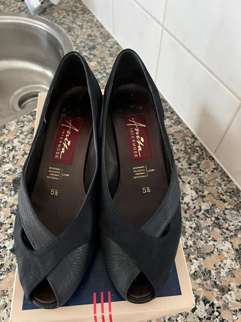 Anita pumps maat 5,5 38,5 nieuwstaat, Pumps, Zwart, Ophalen of Verzenden, Zo goed als nieuw
