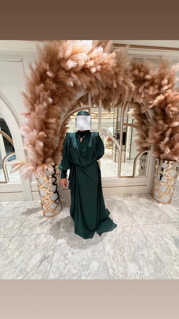 Elegante Groene Hijab Galajurk, Kleding | Dames, Gelegenheidskleding, Ophalen of Verzenden, Groen, Galajurk