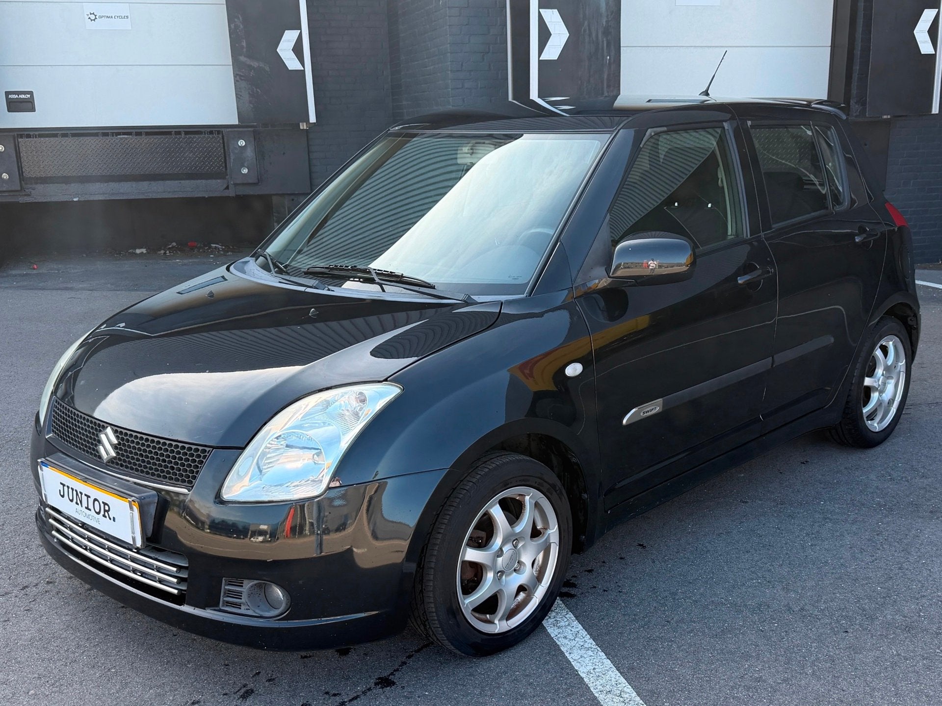 Suzuki Swift 1.3 Shogun AIRCO/5DEURS/LMV/, Auto's, Suzuki, Voorwielaandrijving, Stof, Zwart, 965 kg