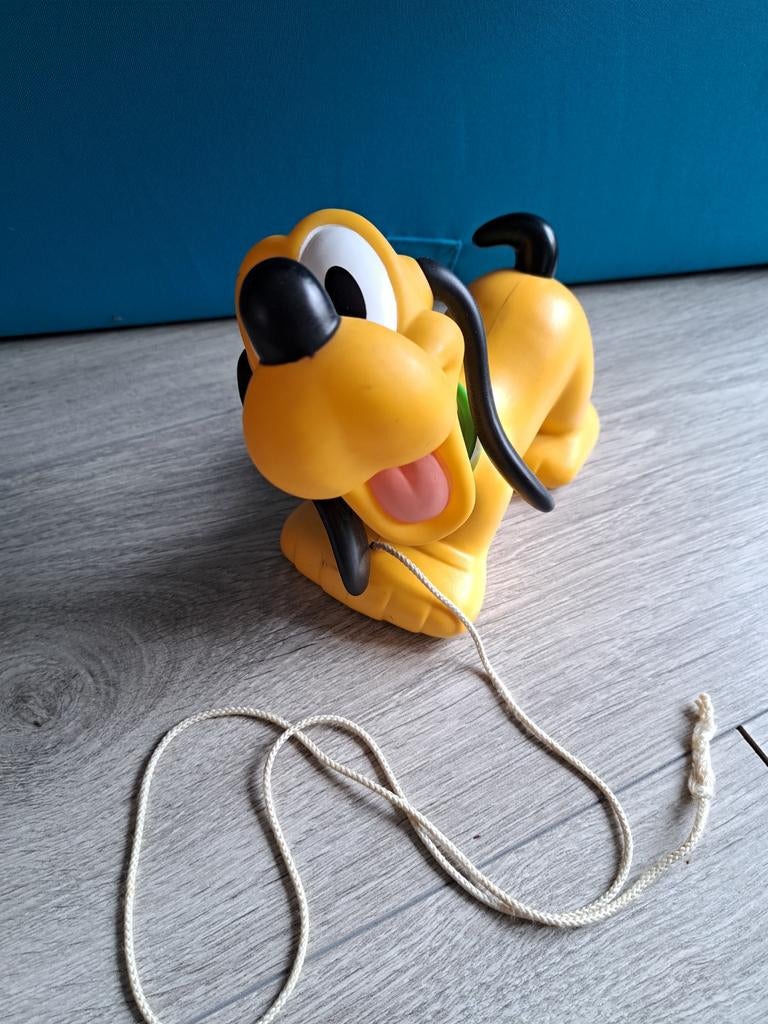 Pluto trekhond, Ophalen of Verzenden