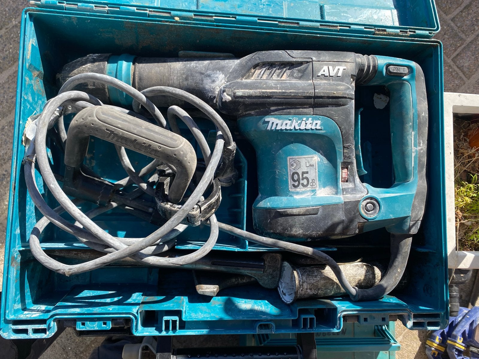 250€ Makita HM0871C Boor- en Breekhamer - Zo goed als nieuw., Ophalen of Verzenden, Gebruikt, 600 watt of meer, Boor- en/of Breekhamer