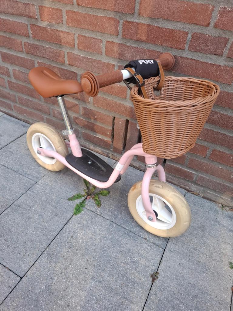 Puky loopfiets roze met mandje, Fietsen en Brommers, Ophalen of Verzenden