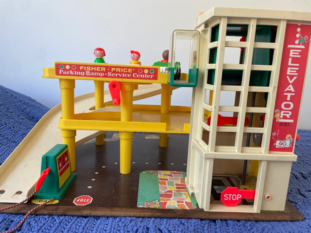 Vintage fisher price garage, Ophalen, Gebruikt, Speelset