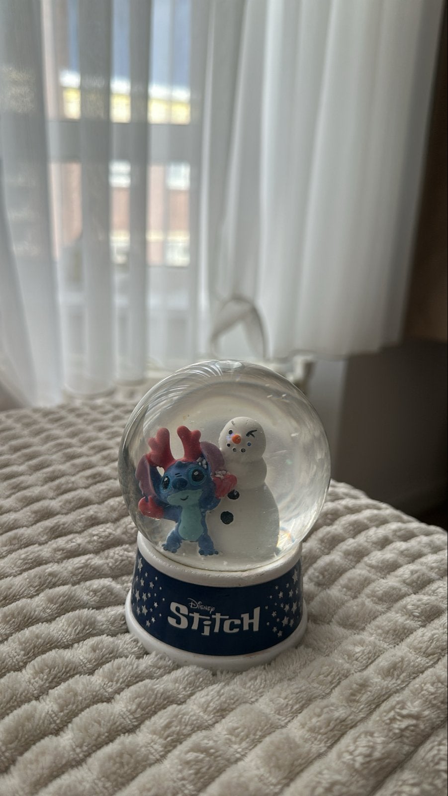 Disney Stitch Sneeuwbol - Zo goed als nieuw, Ophalen of Verzenden, Zo goed als nieuw, Blauw, Glas