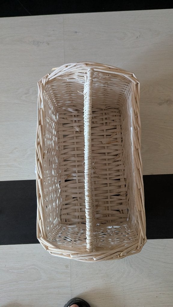 Rotan Tijdschriften houder 42x21x24 cm, Ophalen, Meerdere vakken, Gebruikt, Lectuurbak