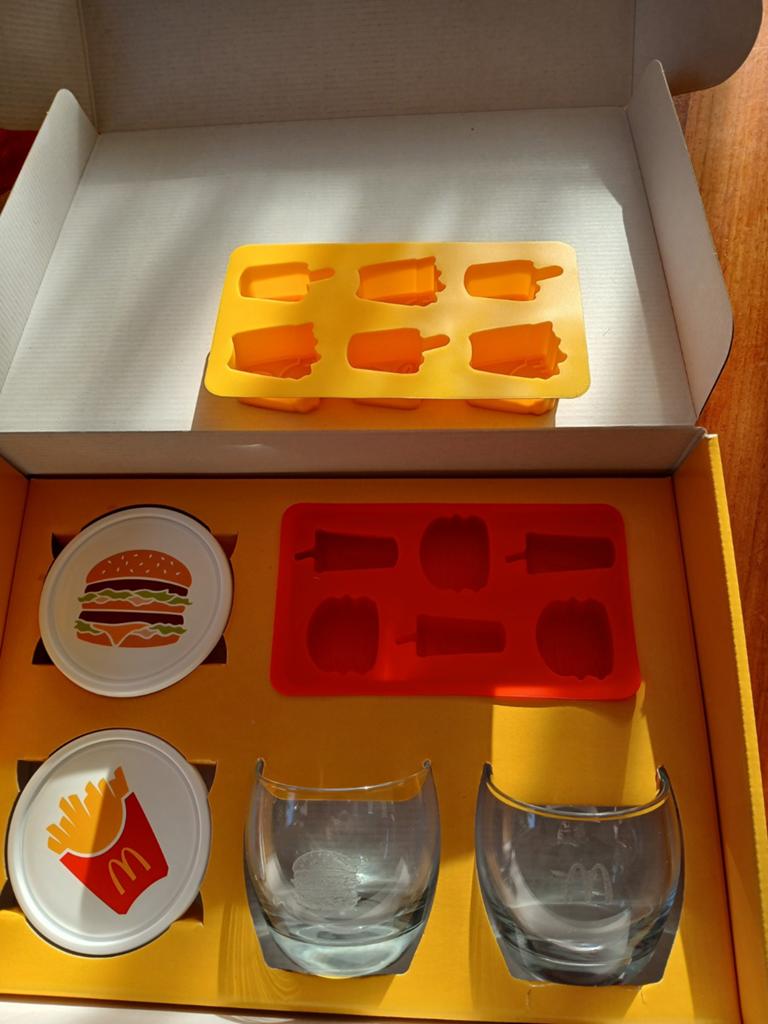 Set van Mc Donalds, Ophalen of Verzenden