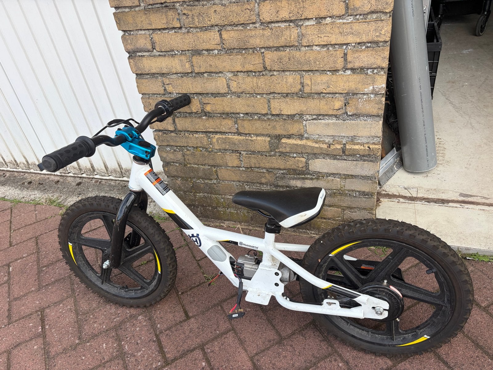 Husqvarna STACYC 16eDrive elektrische loopfiets, Ophalen, Gebruikt, Velgrem, 16 tot 20 inch