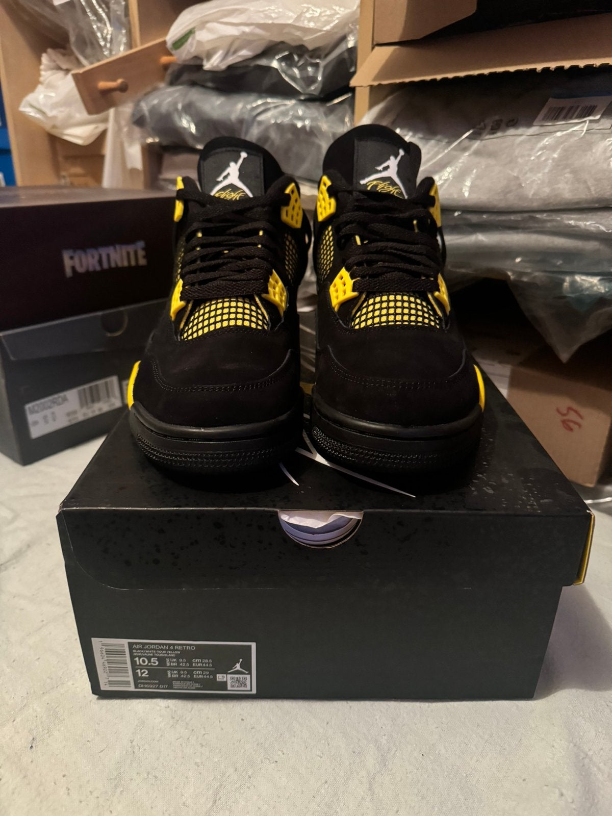 Jordan 4 Thunder - maat 44.5 - Nieuw, Kleding | Heren, Schoenen, Zwart, Nieuw, Ophalen of Verzenden, Sneakers of Gympen