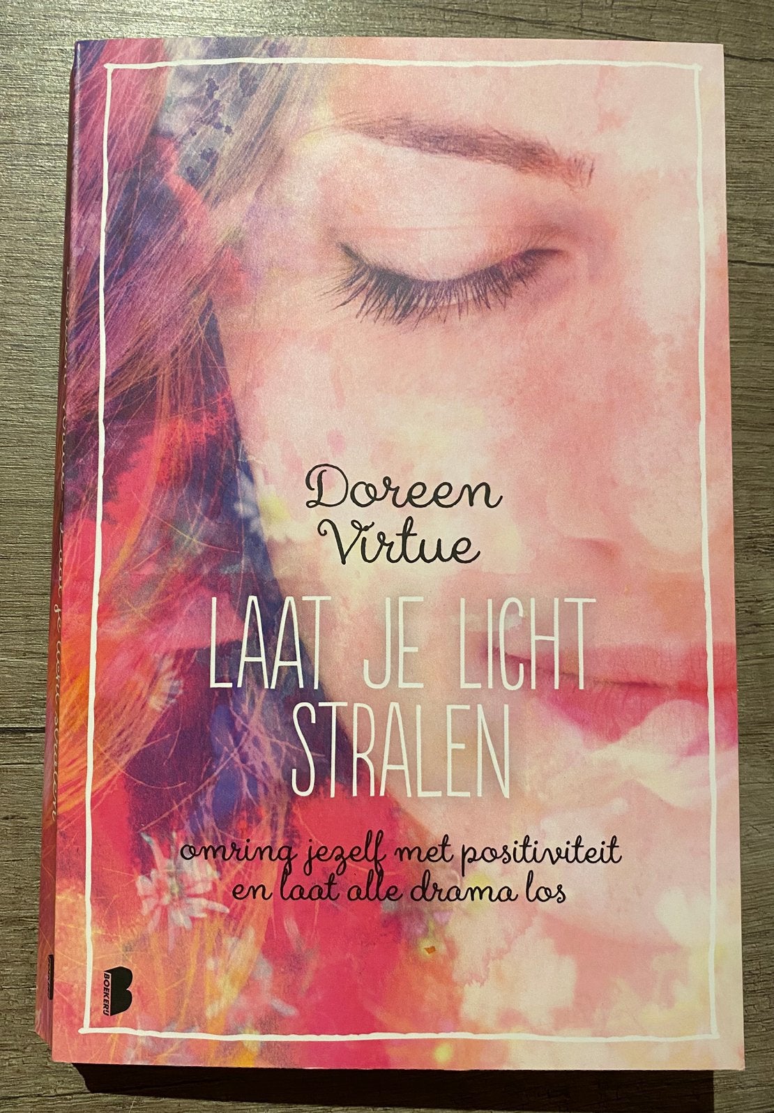 Boek: laat je licht stralen, Ophalen of Verzenden