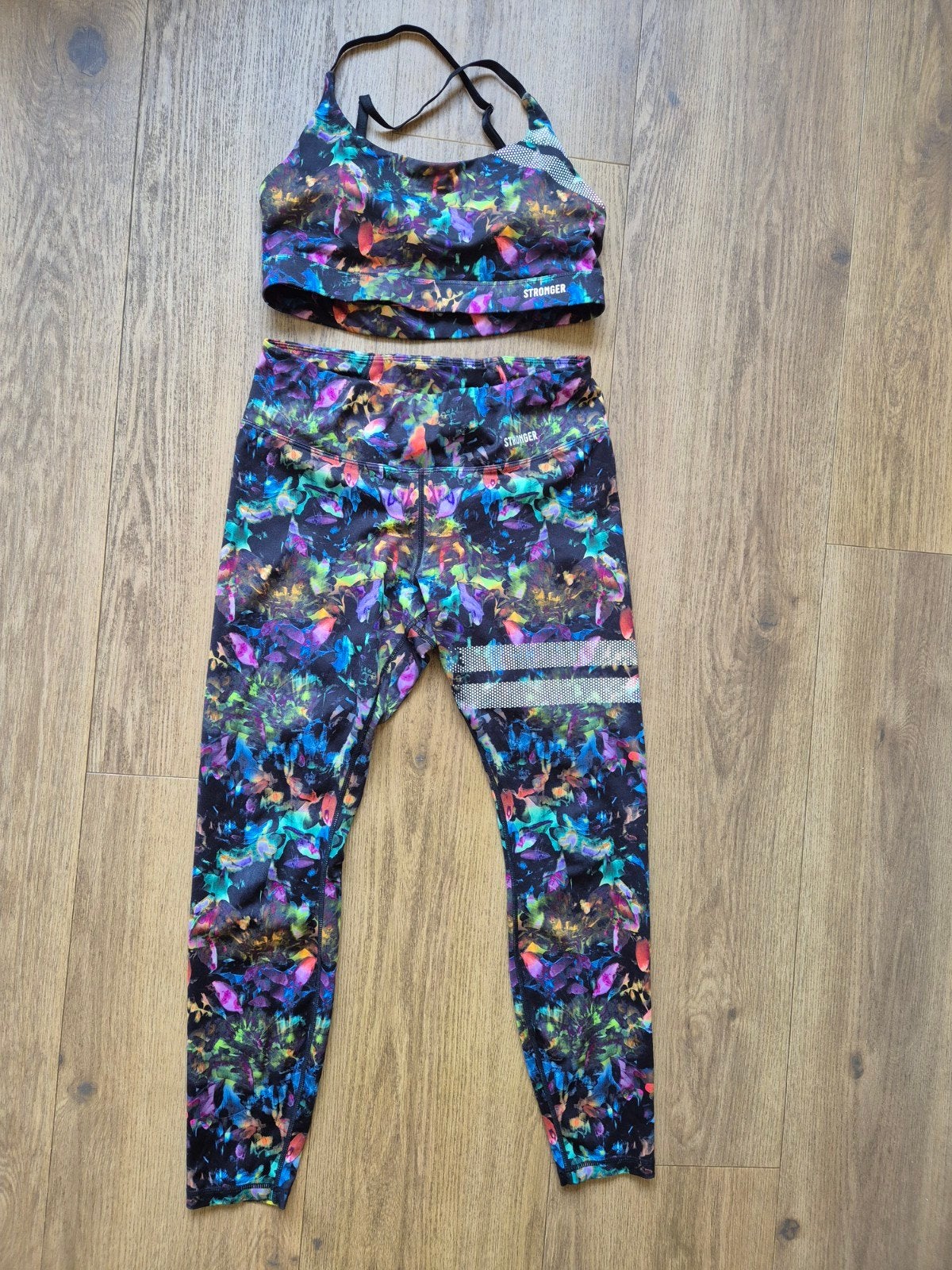 Stronger sportlegging en sportbh set - Maat M /L, Maat 38/40 (M), Meerkleurig, Ophalen of Verzenden, Stronger