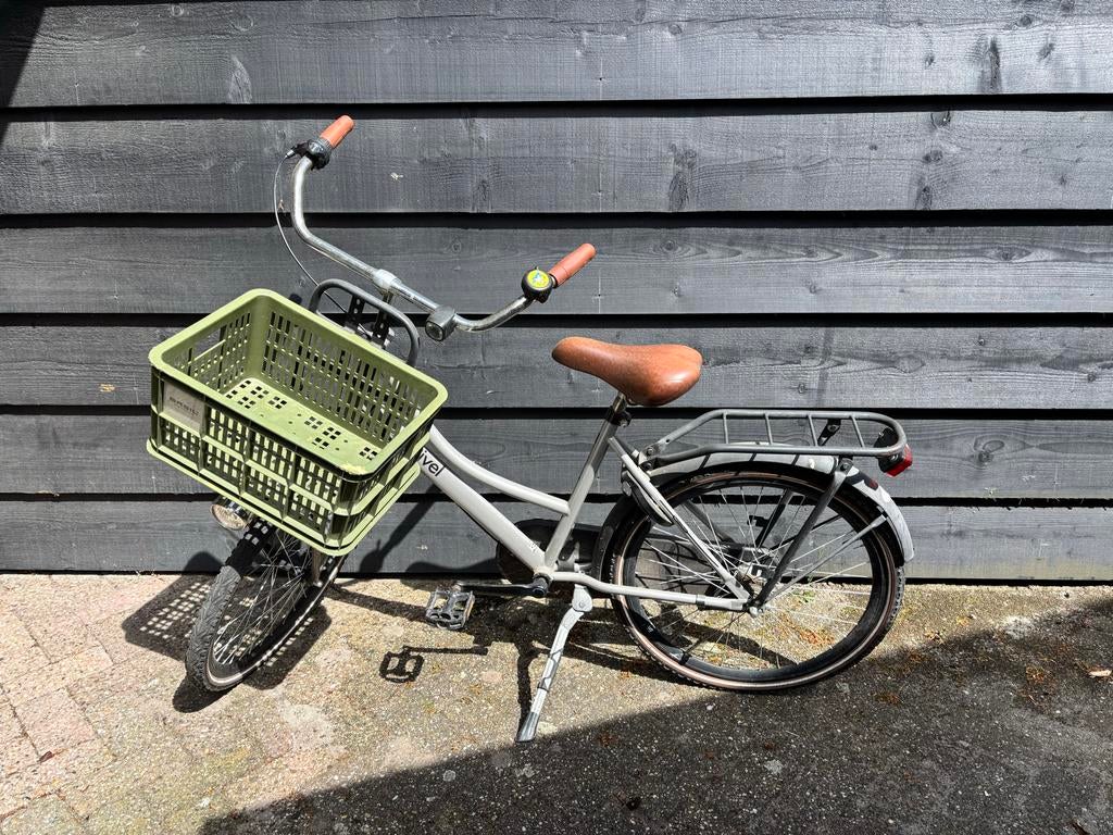Rivel fiets met mandje en bagagedrager, Fietsen en Brommers, Fietsen | Dames | Damesfietsen, Terugtraprem, Gebruikt, Versnellingen