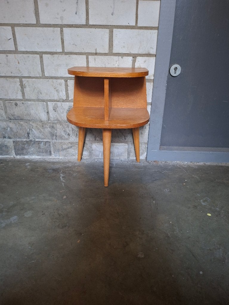 retro/vintage tafeltje met schroefpoten, Ophalen, Huis en Inrichting