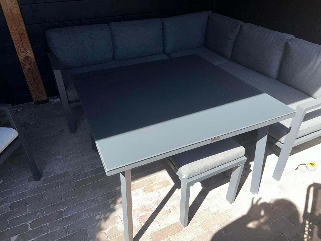 Hoog glazen eettafel 100x100x67,5, Ophalen, Zo goed als nieuw, Vierkant, Kunststof