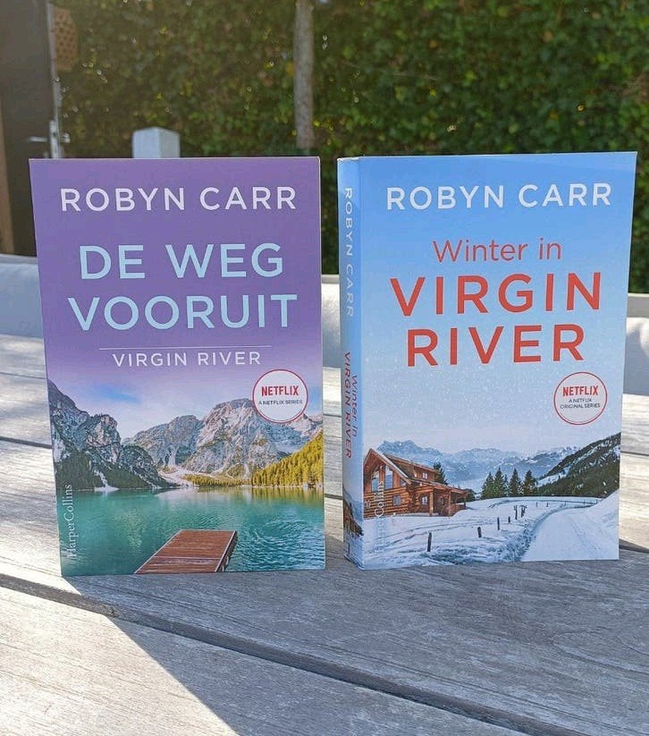 2 boeken van Robyn Carr, Ophalen of Verzenden, Zo goed als nieuw, Robyn Carr