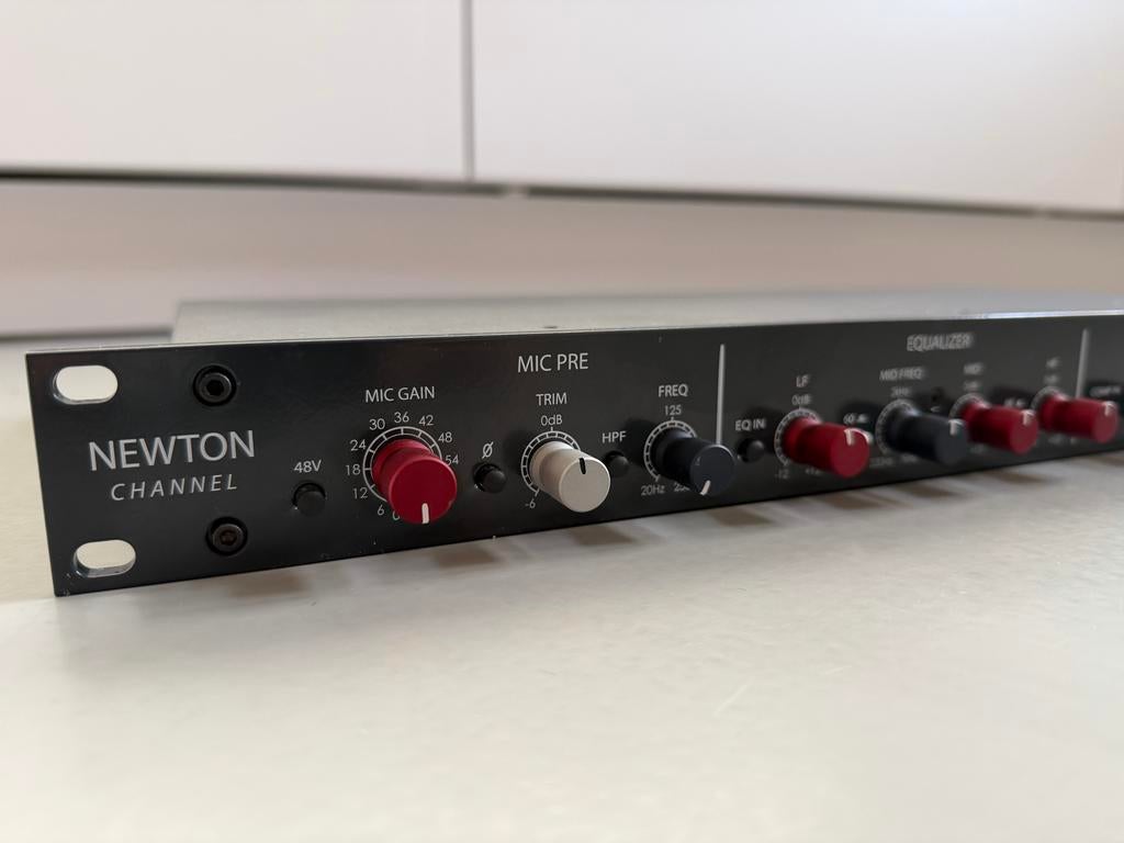 Rupert Neve Designs Newton Channel Strip, Muziek en Instrumenten, Mengpanelen, Zo goed als nieuw, Minder dan 5 kanalen, Microfooningang