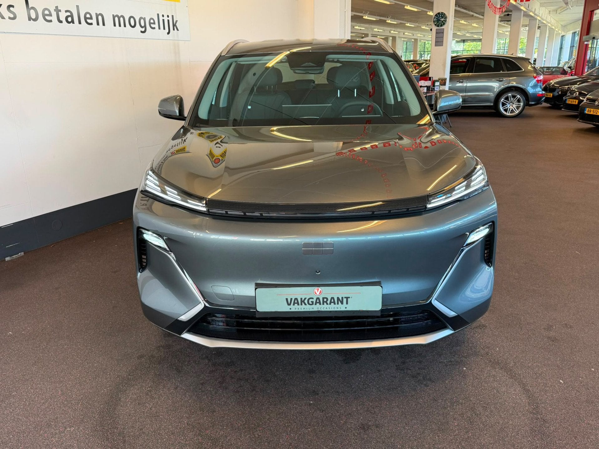 GEELY Starray EM-i 1.5 PRO GLOEDNIEUW | 360 Camera | Plug-in, Auto's, Zwart, 4 cilinders, LED verlichting, 1790 kg