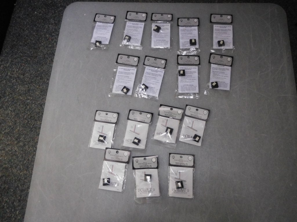 schakelaars en stopcontacten voor poppenhuis, Verzamelen, Poppenhuizen en Toebehoren, Ophalen of Verzenden, Nieuw, Poppenhuis