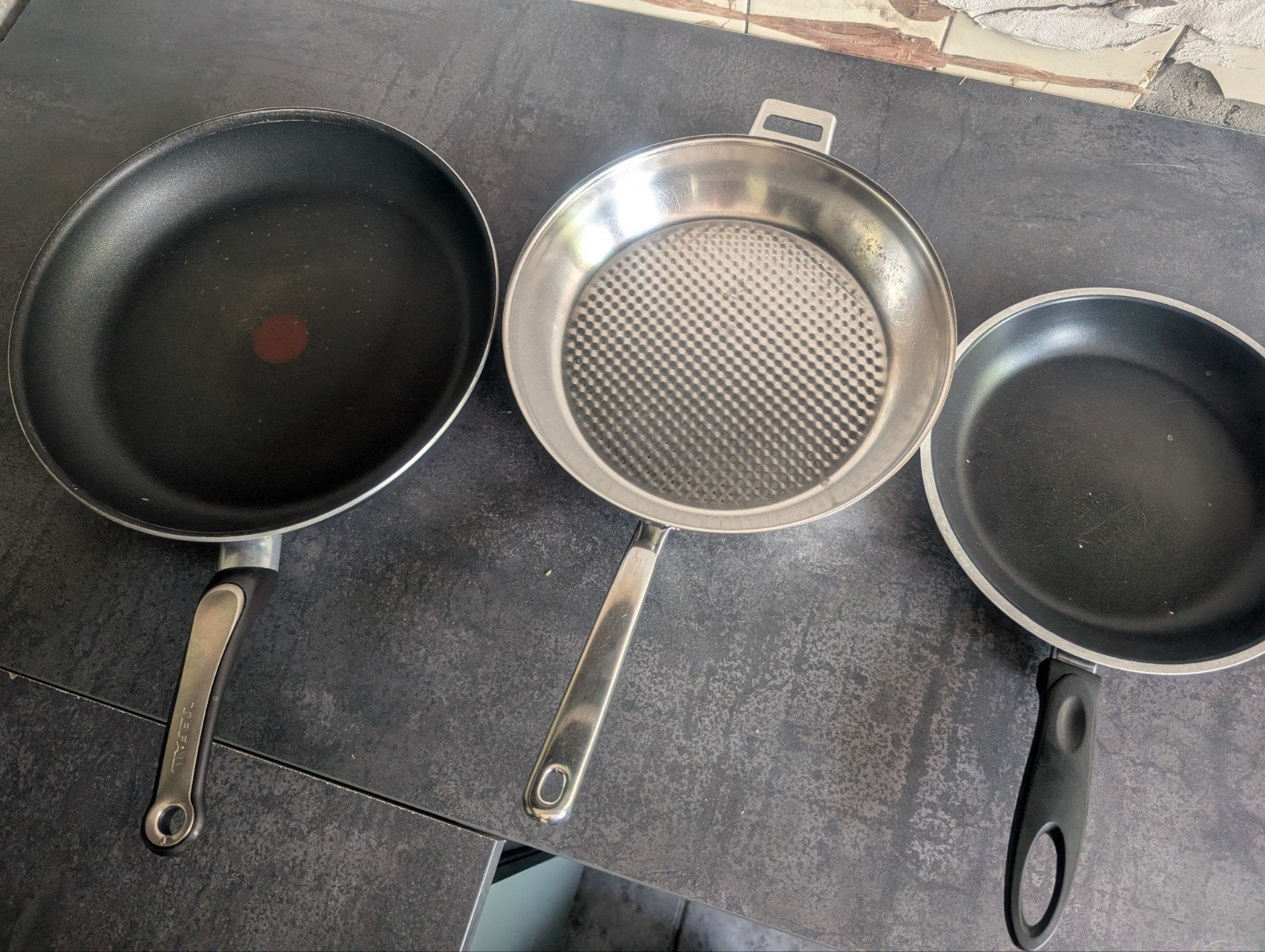 3 koekenpannen voor gas en elektrisch (niet inductie), Huis en Inrichting, Keuken | Potten en Pannen, Ophalen, Gebruikt, Rvs, Koekenpan
