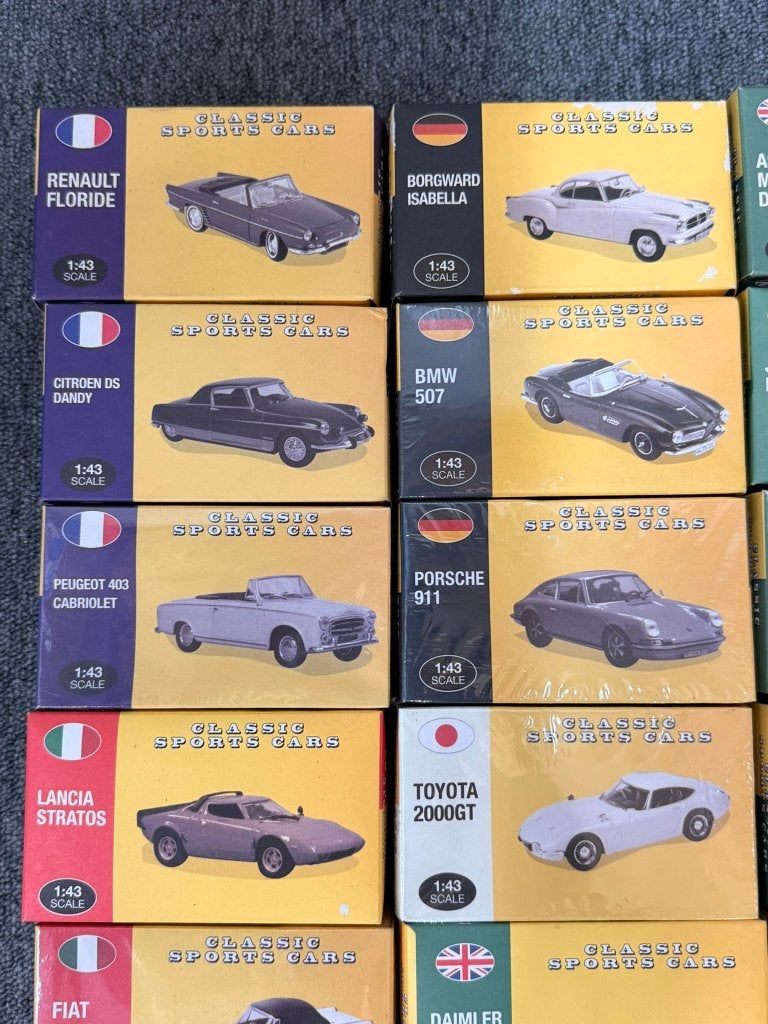 28x Atlas classic sports cars Renault Fiat Jaguar AC 1:43, Hobby en Vrije tijd, Gebruikt, Auto, 8124AD Wesepe, Info@dinkytoysinkoop.nl