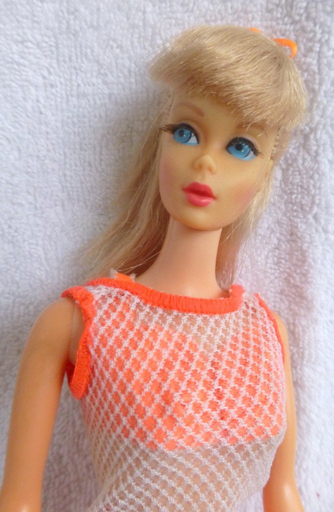 Barbie, vintage twist and turn, lichtblond, Ophalen of Verzenden, Zo goed als nieuw, Pop