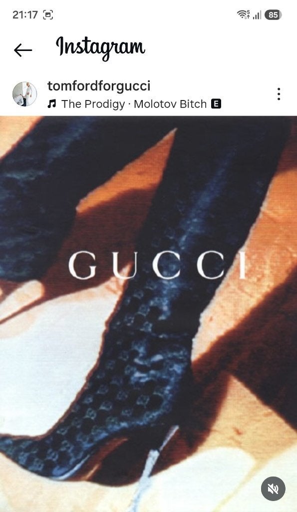 Gucci by Tomford Vintage 1997 Monogram Velvet Boot 38 C, Kleding | Dames, Schoenen, Hoge laarzen, Zwart, Ophalen of Verzenden