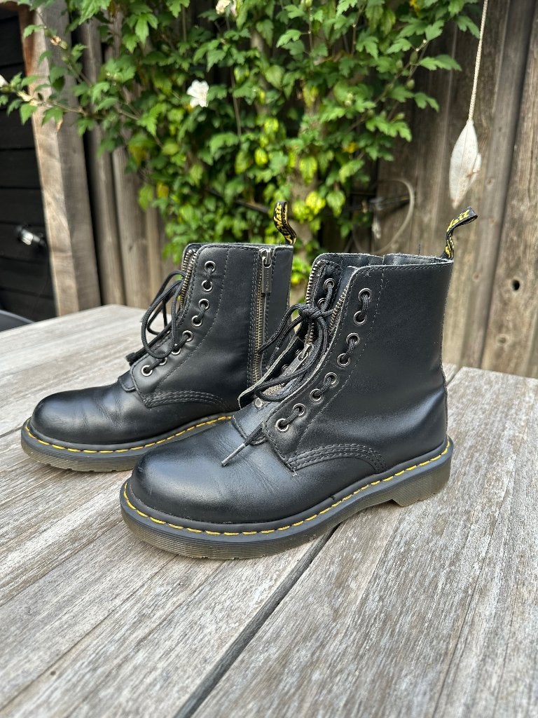 Dr. Martens 1460 Pascal Front Zip – Maat 38 – Zwart Leer, Zwart, Lage of Enkellaarzen, Ophalen of Verzenden, Dr. Martens