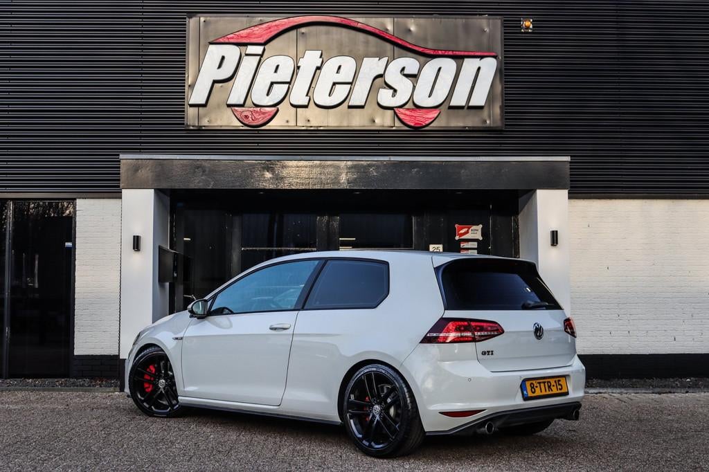 Volkswagen Golf 2.0 TSI GTI Performance NAP 2E EIGENAAR, Auto's, Gebruikt, 4 cilinders, Wit, Bedrijf