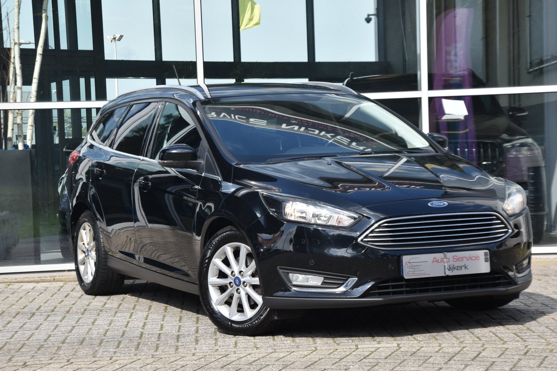 Ford Focus Wagon 1.0 EcoBoost Titanium | Navi | PDC | Cruise, Gebruikt, Zwart, Origineel Nederlands, Handgeschakeld