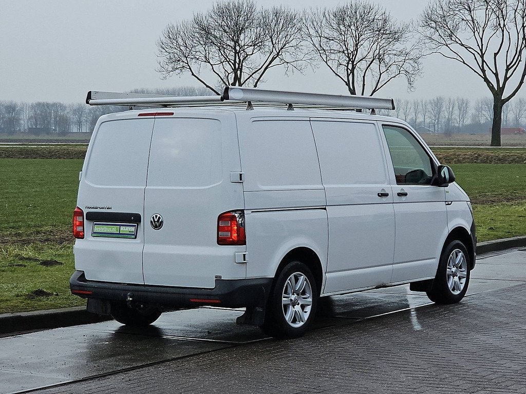 VOLKSWAGEN TRANSPORTER 2.0 TDI l1h1 airco trekhaak, Gebruikt, Euro 6, Elektrische ramen, Volkswagen