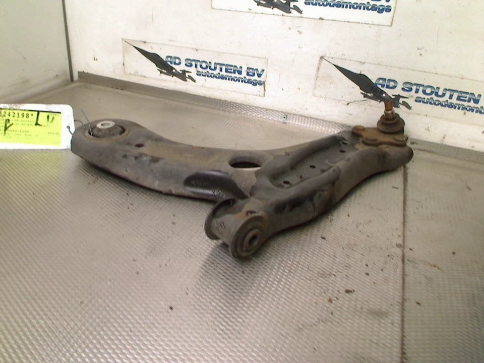 Draagarm Links Voor Volkswagen Polo V (6R) (2009-06/2014-05), Gebruikt, Volkswagen, Volkswagen AG, Kundenbetreuung@volkswagen.de