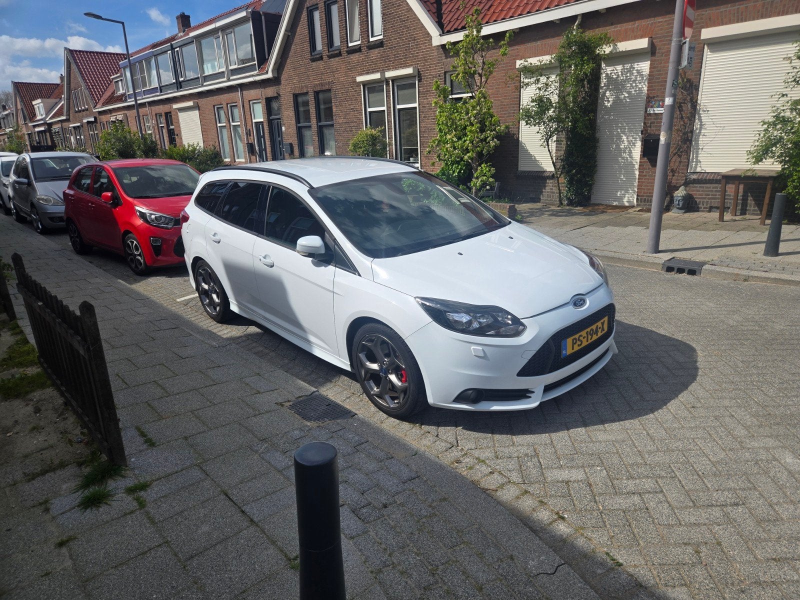 Ford Focus ST 2.0 MK3 2013 wit, Auto's, Ford, Zwart, Wit, Handgeschakeld, Particulier