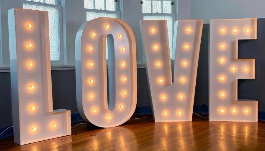 Lichtletters te huur €35,- per letter! 90cm, plug&play, Hobby en Vrije tijd, Feestartikelen | Verhuur, Ophalen, Nieuw, Overige