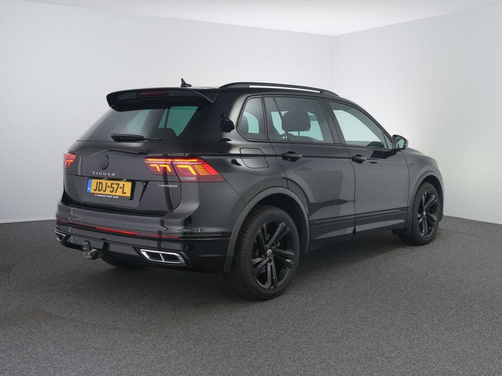 Volkswagen Tiguan 1.4 TSI eHybrid R-Line Business+ | Black s, Stof, Euro 6, 4 cilinders, Zwart