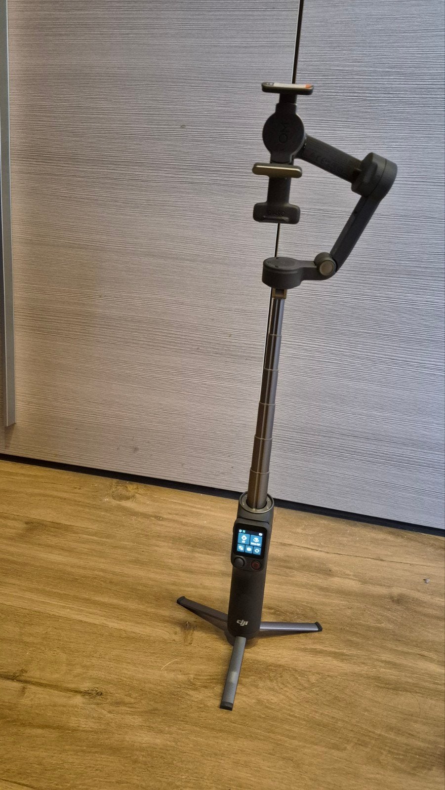 DJI Osmo Mobile 8 - Smartphone Gimbal Stabilisator, Audio, Tv en Foto, Videocamera's Digitaal, Overige merken, Verzenden, Minder dan 8x