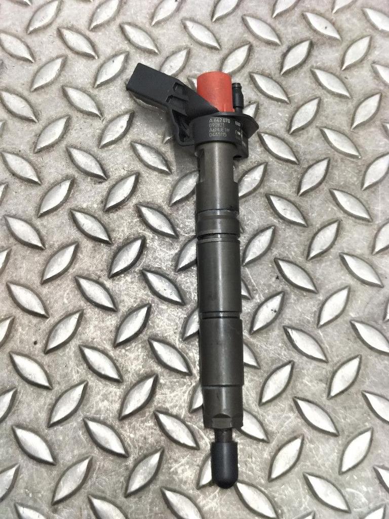 MERCEDES E CLASS BRANDSTOF INJECTOR / VERSTUIVER 6420701187, Ophalen of Verzenden, Gebruikt, Stiba lid
