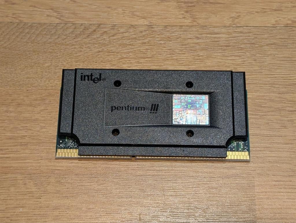 Pentium 3 800MHz Slot 1 processor, Computers en Software, Ophalen