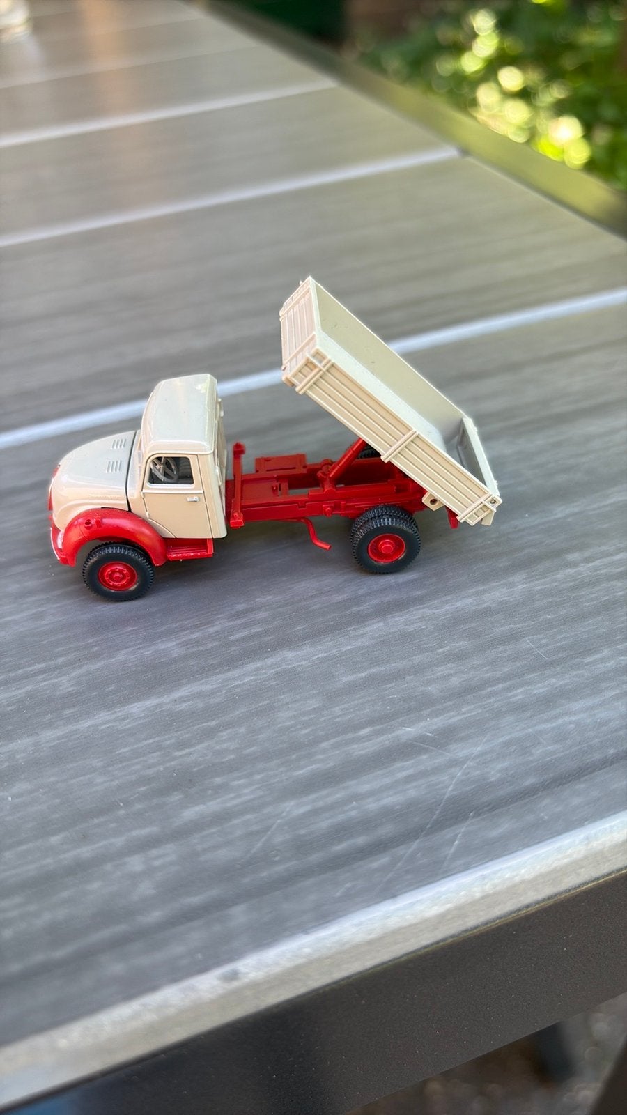 WIKING 82498 MAGIRUS KIEPWAGEN HO 1:87, Hobby en Vrije tijd, Modeltreinen | H0, Ophalen of Verzenden, Zo goed als nieuw