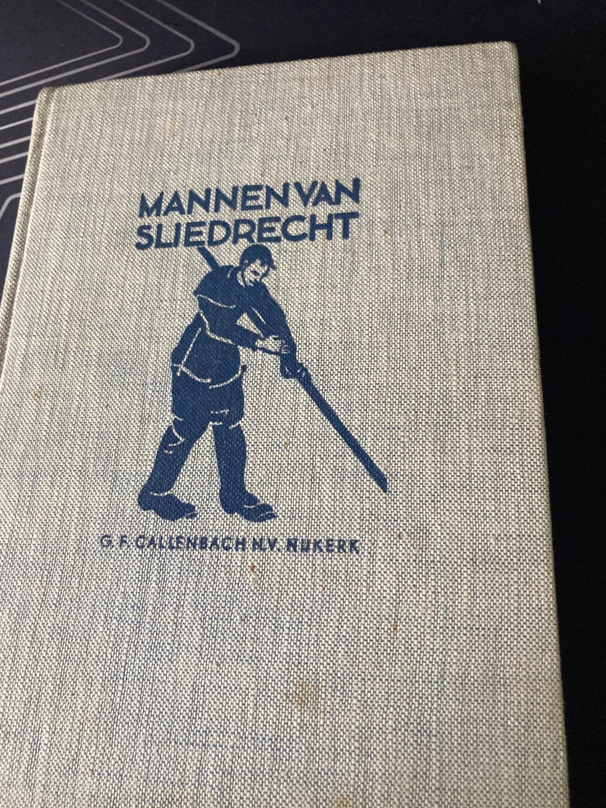 Mannen van Sliedrecht. Gebonden waarschijnlijk 1e druk, Boeken, Ophalen of Verzenden, Gelezen, Zuid-Holland