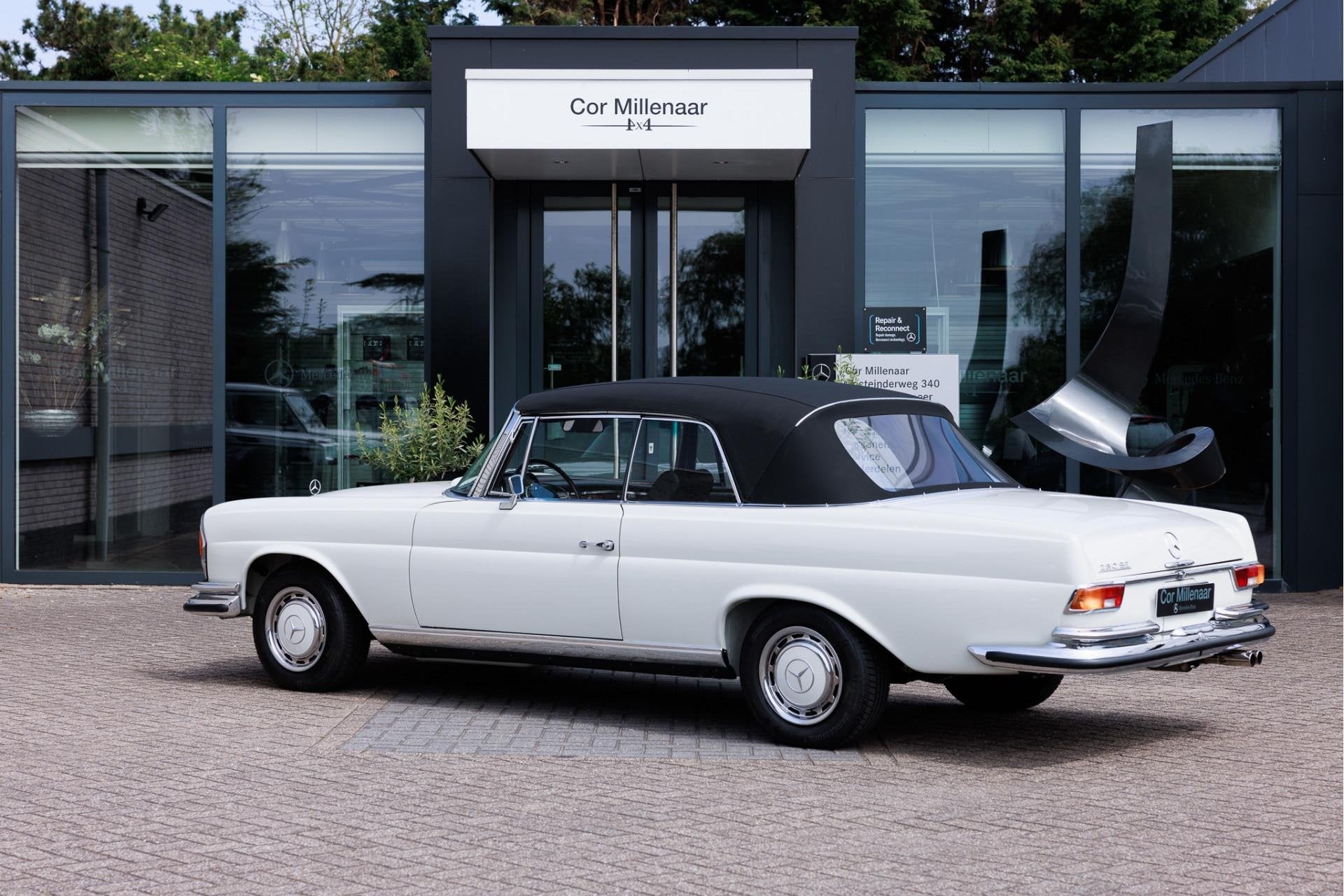 Mercedes-Benz 280 W111 SE Cabriolet | Volledig gerestaureerd, foto 4