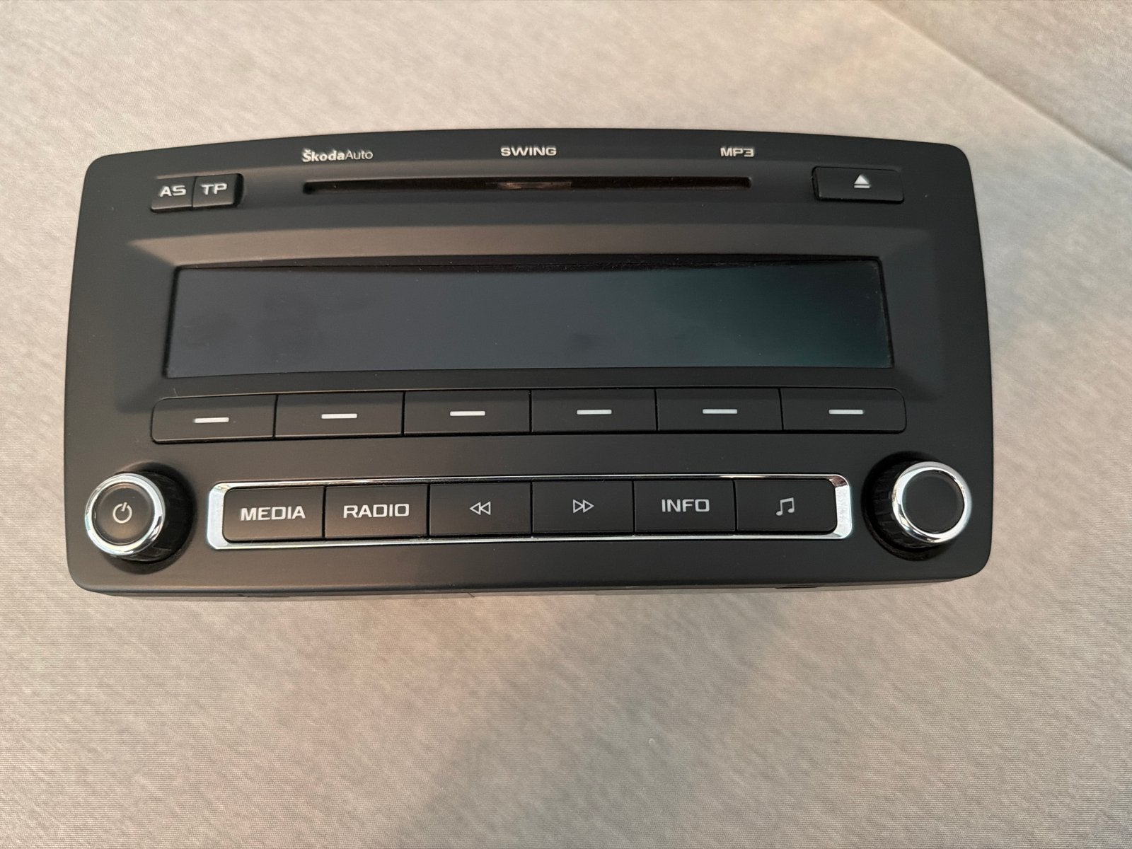 Skoda Autoradio - Goed Werkend MP3 Speler, Auto diversen, Autoradio's, Ophalen of Verzenden, Gebruikt