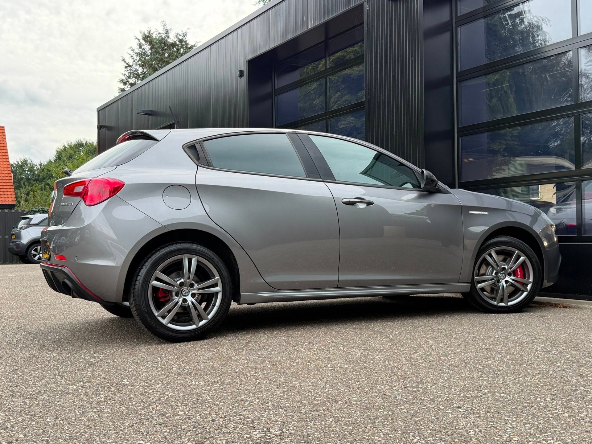 Alfa Romeo Giulietta 1.4 Turbo MultiAir Super LED Navi Cruis, 4 cilinders, Alcantara, Origineel Nederlands, Bedrijf