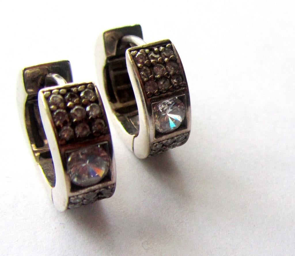 Prachtige 925 zilveren Stekers Oorbellen met Saffier, Ophalen, Zilver, Oorbellen, Met edelsteen