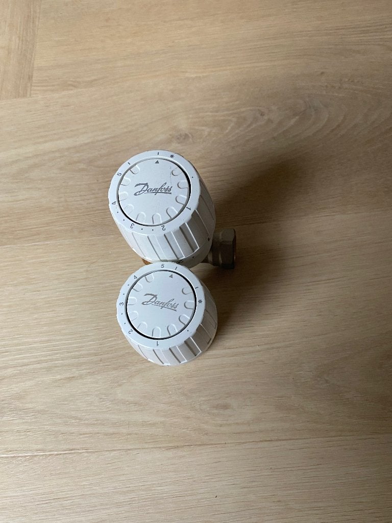 Danfoss thermostaatknop 2x, Doe-het-zelf en Verbouw, Verzenden, Gebruikt