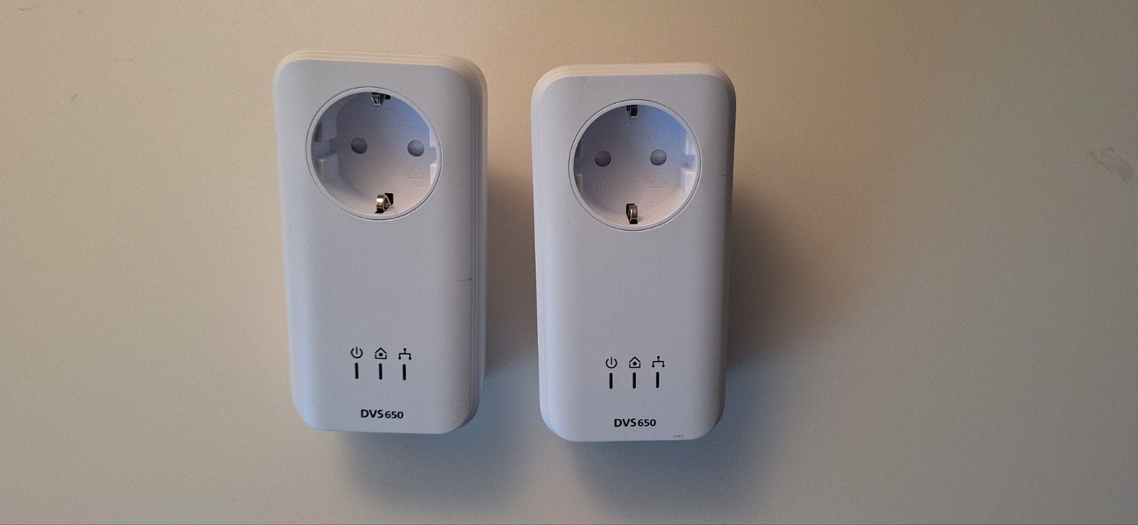 Devolo DVS650 Powerline Adapters (2 stuks), Ophalen of Verzenden, Zo goed als nieuw, Router, Devolo