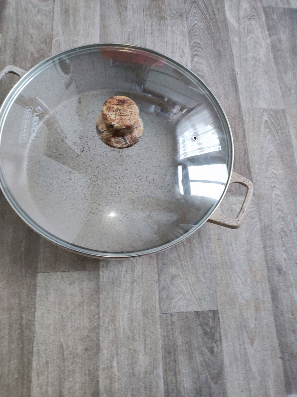 een grote pan met deksel, Huis en Inrichting, Keuken | Potten en Pannen, Ophalen, Braadpan, Aluminium, Zo goed als nieuw