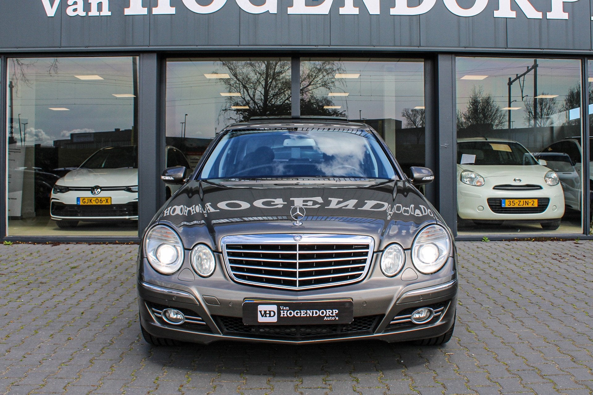 Mercedes-Benz E-klasse 350 Avantgarde NAVI XENON SCHUIFDAK L, Auto's, Automaat, Achterwielaandrijving, Gebruikt, Zwart